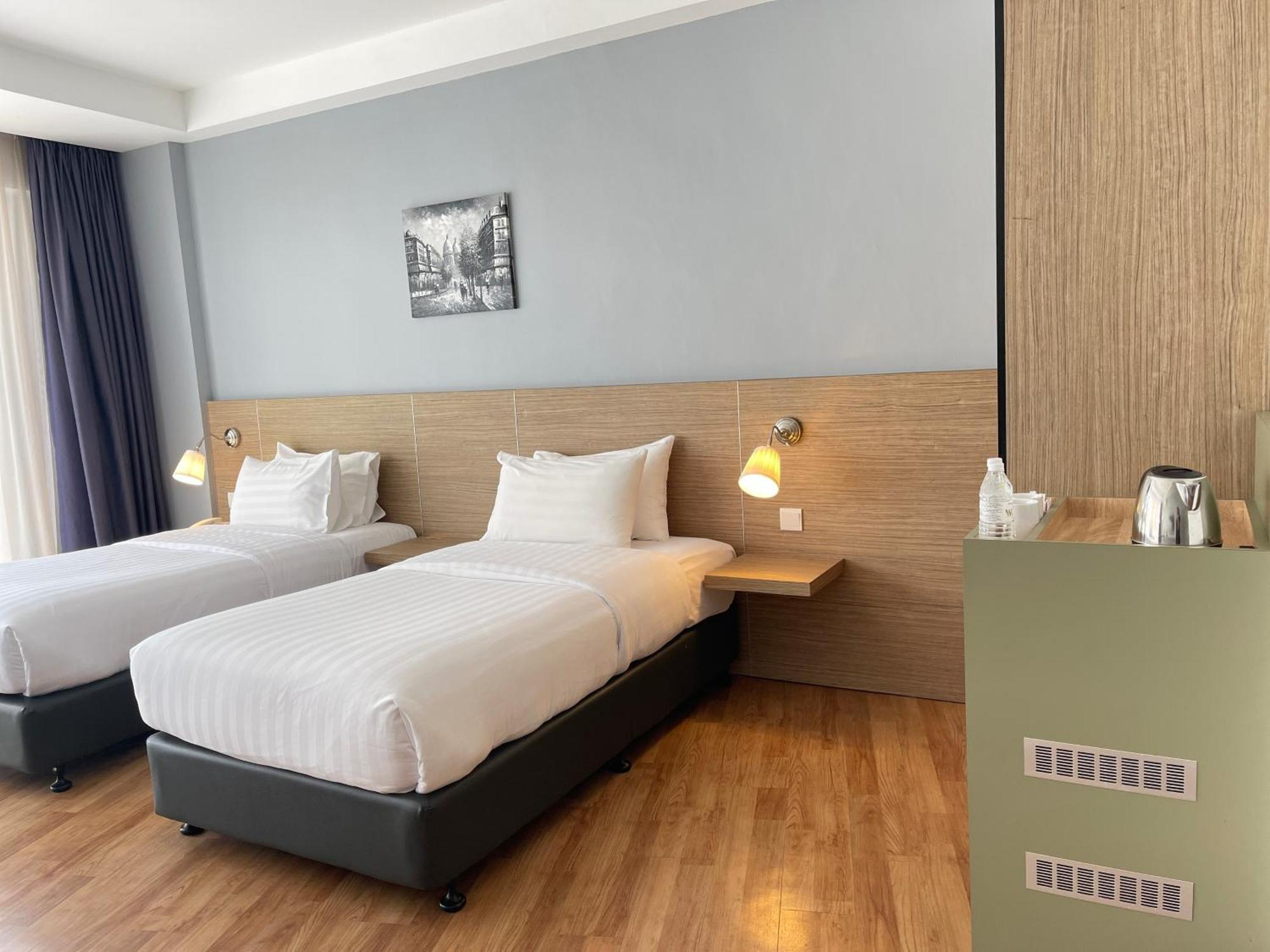 Win Hotel Sibu Exterior photo