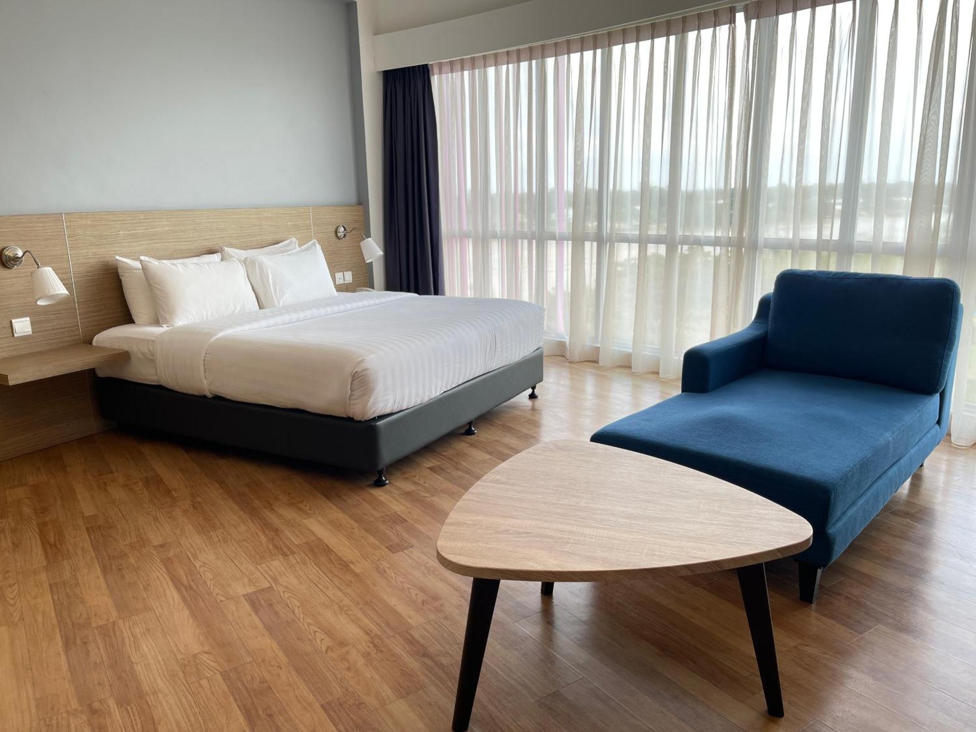 Win Hotel Sibu Exterior photo