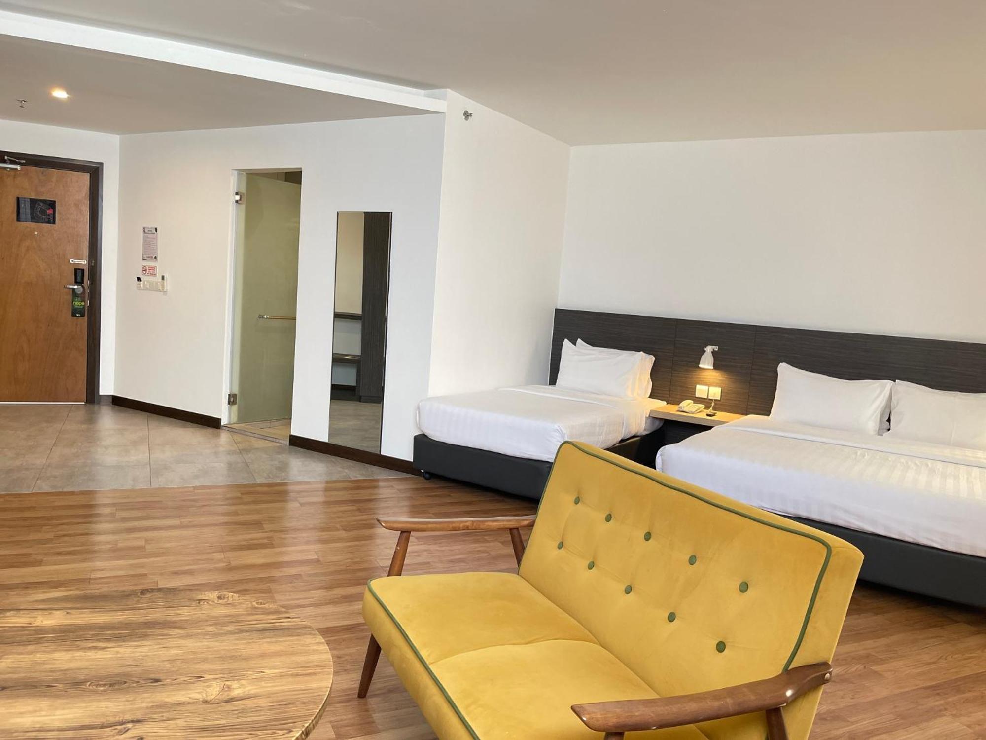 Win Hotel Sibu Exterior photo