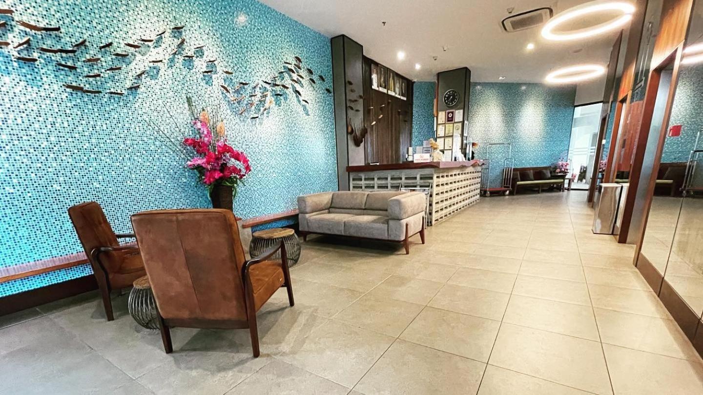 Win Hotel Sibu Exterior photo